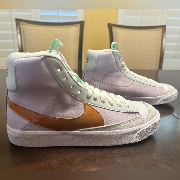 New Nike Blazer Mid 77 Lilac Sneaker Shoes - Picture 4 of 13